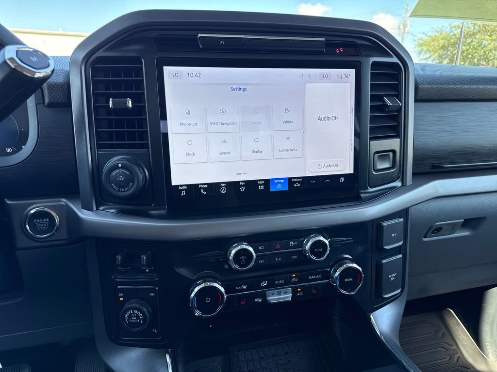 2025 Atlas Blue Metallic Ford F-150 XLT 4X4 Truck