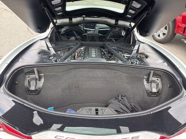 2024 Arctic White Chevrolet Corvette Stingray RWD Coupe