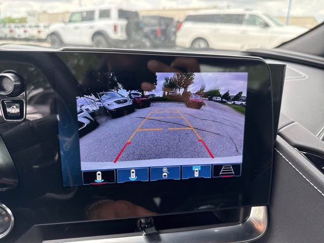 2024 Arctic White Chevrolet Corvette Stingray RWD Coupe