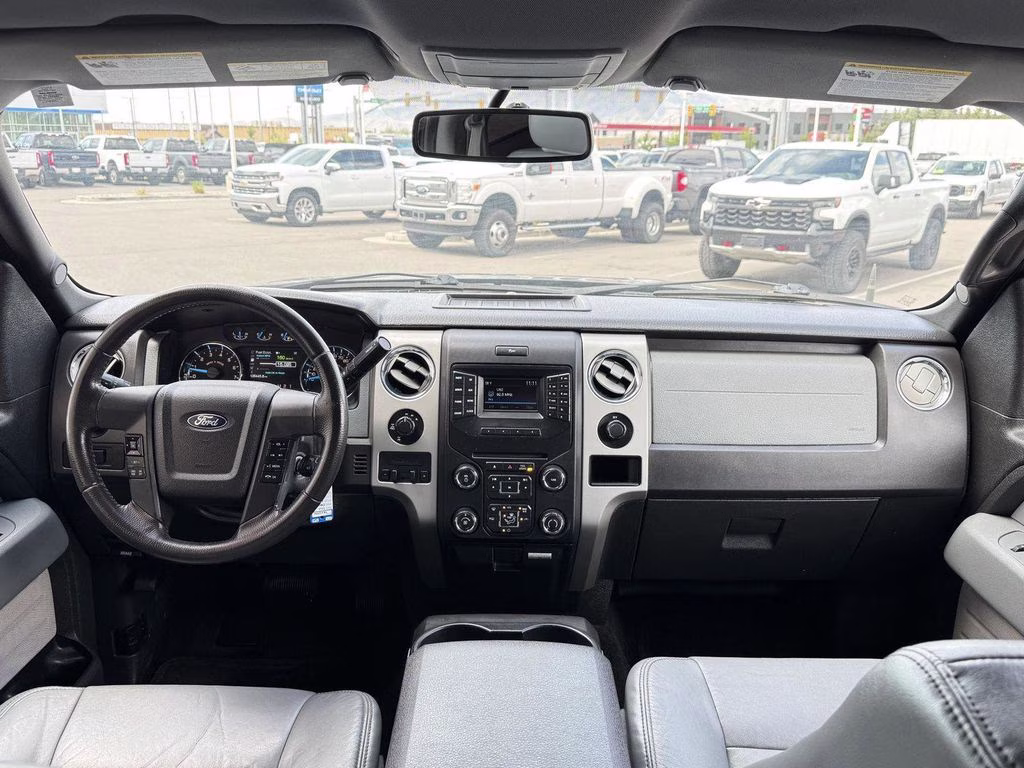 2014 Tuxedo Black Metallic Ford F-150 XLT 4X4 Truck