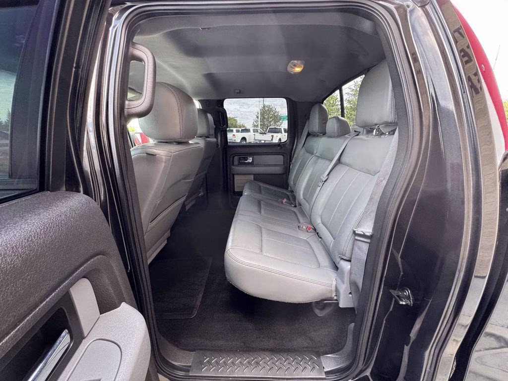 2014 Tuxedo Black Metallic Ford F-150 XLT 4X4 Truck