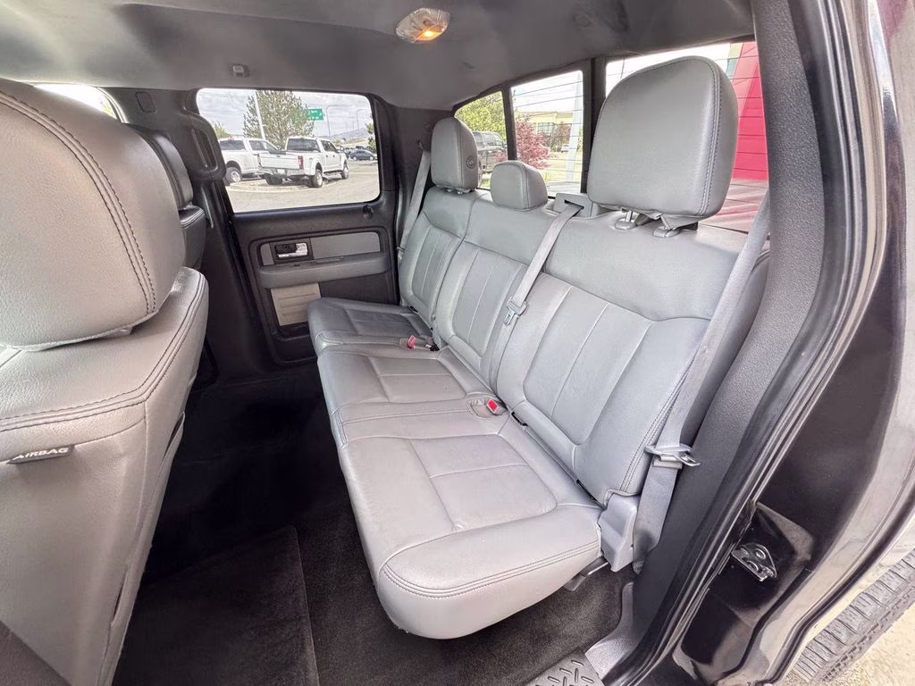 2014 Tuxedo Black Metallic Ford F-150 XLT 4X4 Truck