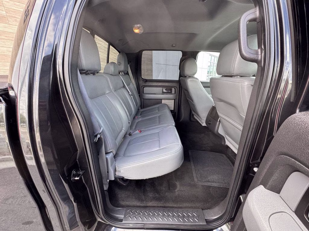 2014 Tuxedo Black Metallic Ford F-150 XLT 4X4 Truck