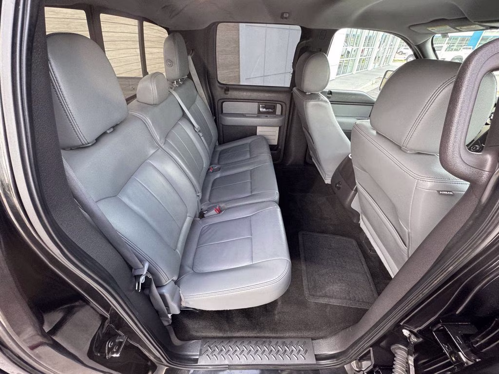 2014 Tuxedo Black Metallic Ford F-150 XLT 4X4 Truck