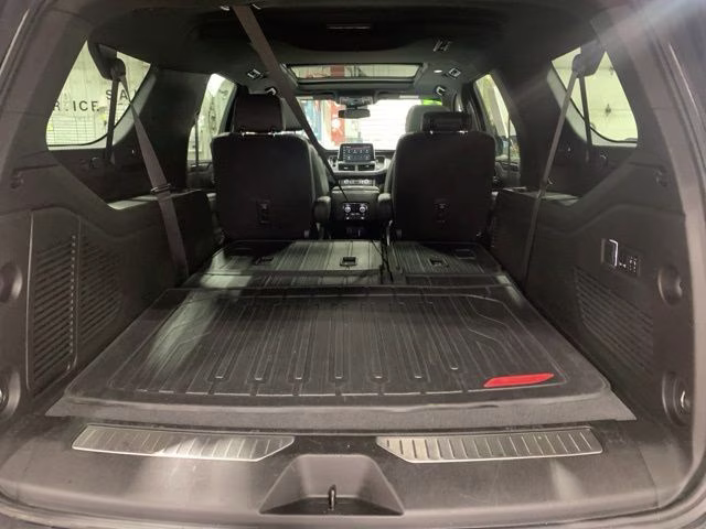 2023 Onyx Black GMC Yukon XL AT4 4X4 SUV