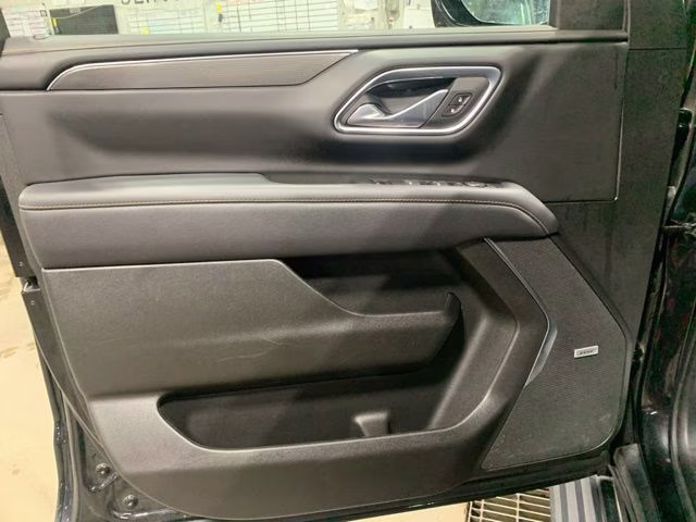 2023 Onyx Black GMC Yukon XL AT4 4X4 SUV