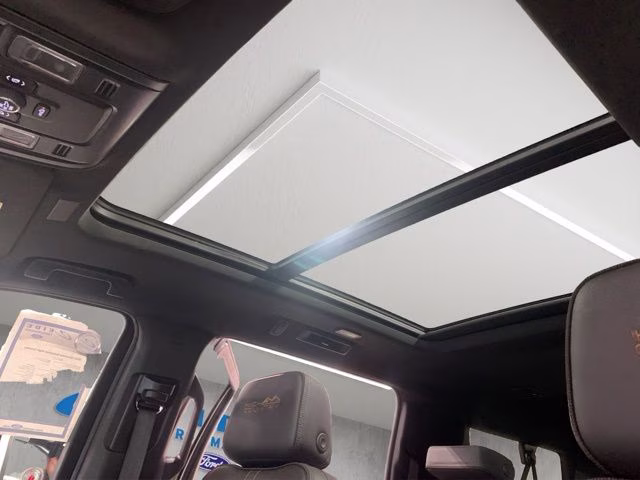 2025 Iridescent Pearl Tricoat Chevrolet Suburban High Country 4X4 SUV