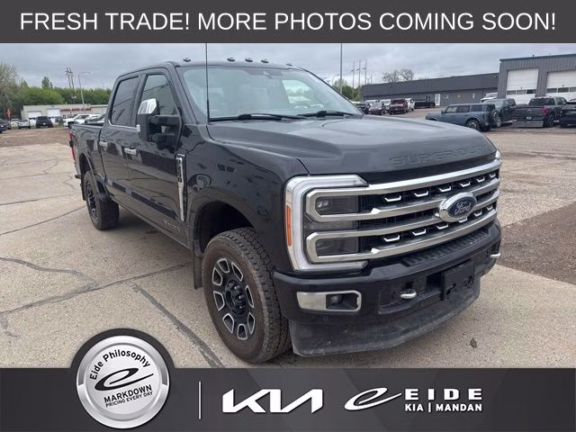 2023 Agate Black Metallic Ford Super Duty F-250 SRW Platinum 4X4 Truck