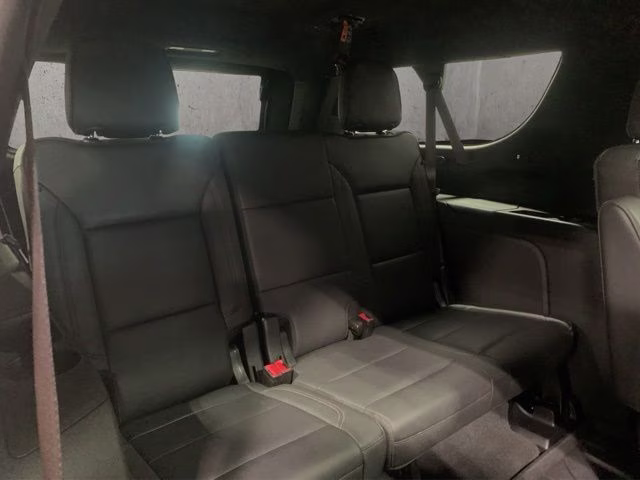 2025 Iridescent Pearl Tricoat Chevrolet Suburban High Country 4X4 SUV