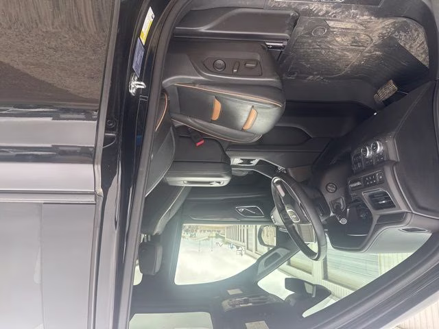 2023 Onyx Black GMC Yukon XL AT4 4X4 SUV