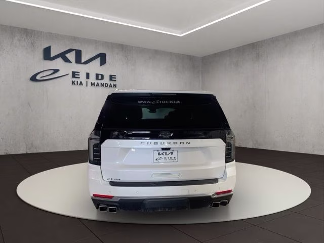 2025 Iridescent Pearl Tricoat Chevrolet Suburban High Country 4X4 SUV