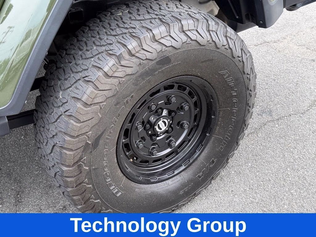 2021 Sarge Green Clearcoat Jeep Gladiator FREEDOM 4X4 Truck