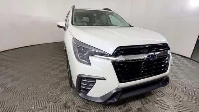 2023 Crystal White Pearl Subaru Ascent Premium AWD SUV
