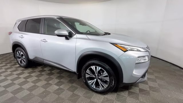 2023 Brilliant Silver Metallic Nissan Rogue SV AWD SUV