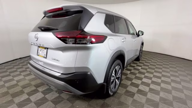 2023 Brilliant Silver Metallic Nissan Rogue SV AWD SUV