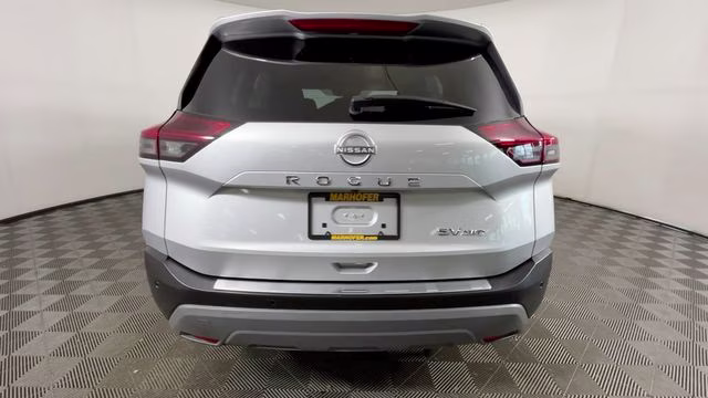 2023 Brilliant Silver Metallic Nissan Rogue SV AWD SUV