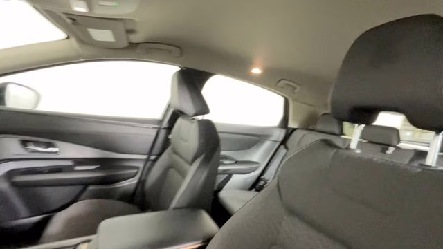 2023 Everest White Pearl Tricoat/Black Diamond Pearl Nissan ARIYA VENTURE+ FWD SUV