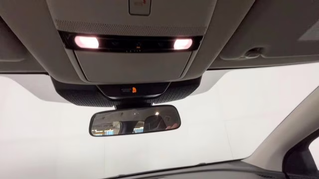 2023 Everest White Pearl Tricoat/Black Diamond Pearl Nissan ARIYA VENTURE+ FWD SUV