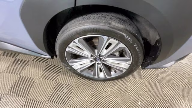 2023 Harbor Mist Gray Pearl 2-Tone Subaru Solterra Touring AWD SUV