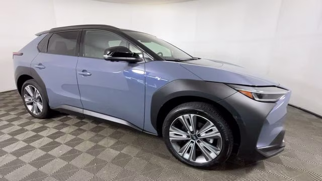 2023 Harbor Mist Gray Pearl 2-Tone Subaru Solterra Touring AWD SUV