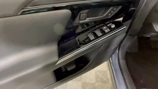 2023 Harbor Mist Gray Pearl 2-Tone Subaru Solterra Touring AWD SUV