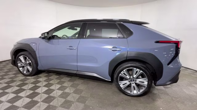 2023 Harbor Mist Gray Pearl 2-Tone Subaru Solterra Touring AWD SUV