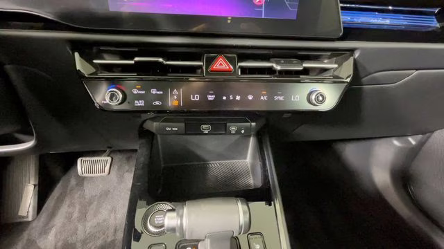 2024 Steel Gray Kia Niro EX FWD SUV