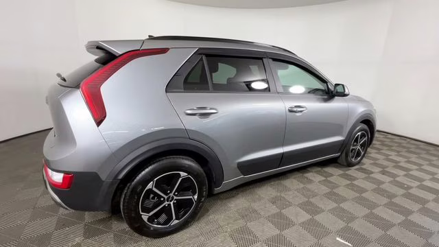 2024 Steel Gray Kia Niro EX FWD SUV