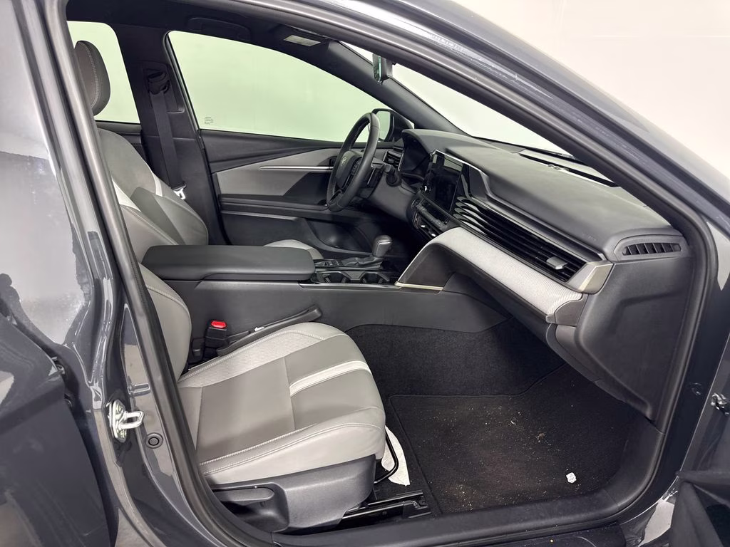 2025 Underground Toyota Camry SE FWD Sedan