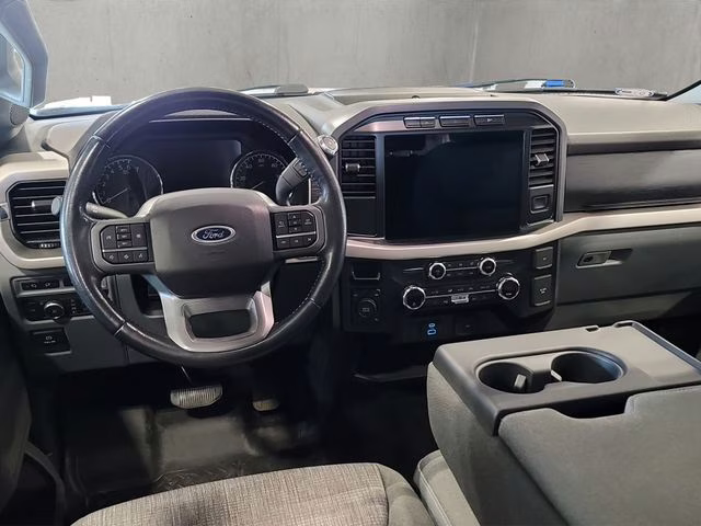 2021 Oxford White Ford F-150 XLT 4X4 Truck
