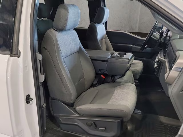 2021 Oxford White Ford F-150 XLT 4X4 Truck