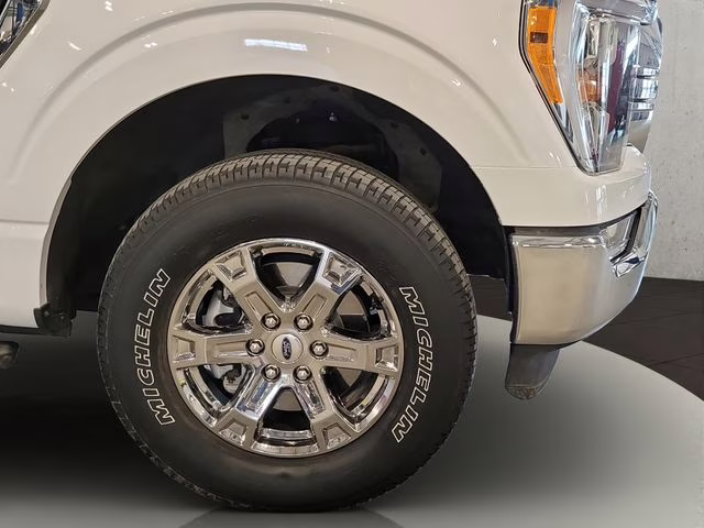 2021 Oxford White Ford F-150 XLT 4X4 Truck