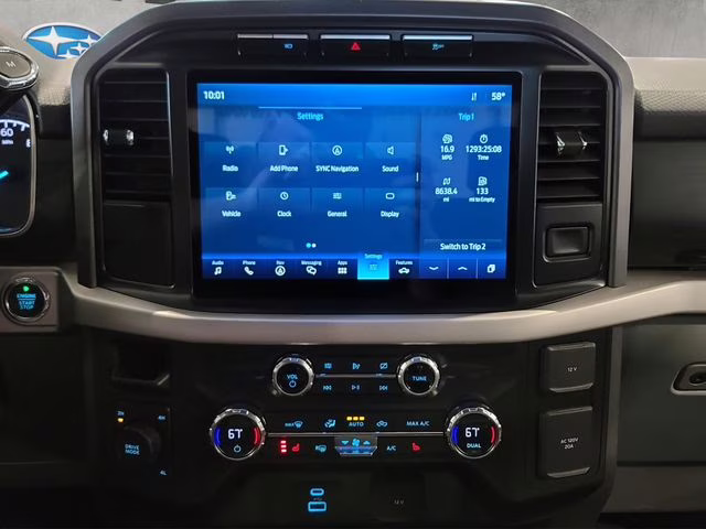 2021 Oxford White Ford F-150 XLT 4X4 Truck