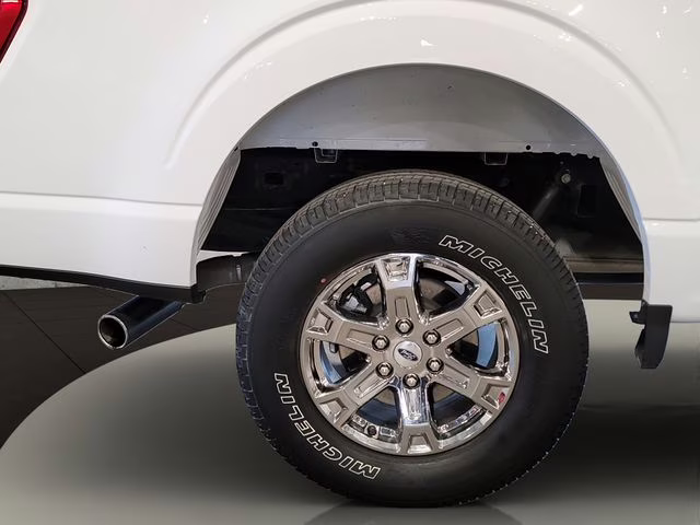 2021 Oxford White Ford F-150 XLT 4X4 Truck