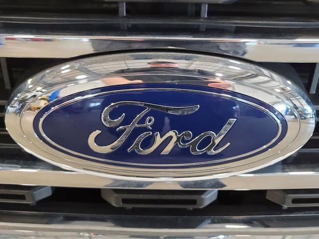 2021 Oxford White Ford F-150 XLT 4X4 Truck