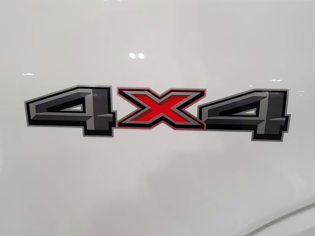 2021 Oxford White Ford F-150 XLT 4X4 Truck