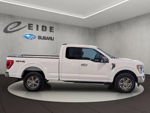 2021 Oxford White Ford F-150 XLT 4X4 Truck