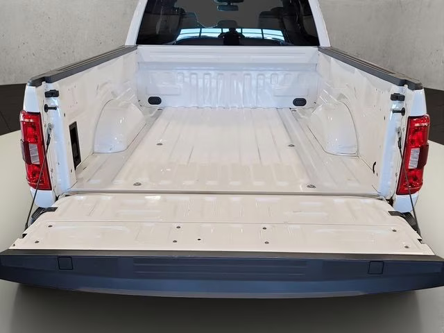 2021 Oxford White Ford F-150 XLT 4X4 Truck