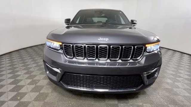 2024 Baltic Gray Metallic Clearcoat Jeep Grand Cherokee 4xe 4X4 SUV