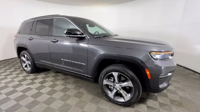 2024 Baltic Gray Metallic Clearcoat Jeep Grand Cherokee 4xe 4X4 SUV
