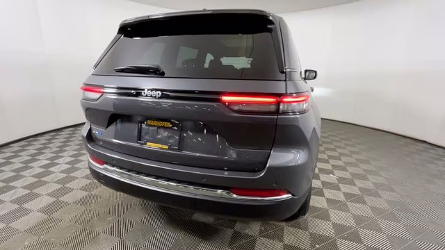 2024 Baltic Gray Metallic Clearcoat Jeep Grand Cherokee 4xe 4X4 SUV