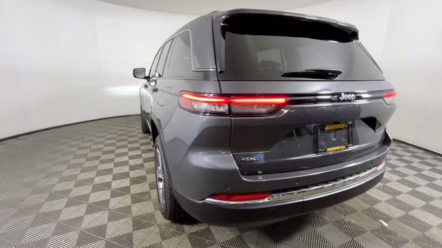 2024 Baltic Gray Metallic Clearcoat Jeep Grand Cherokee 4xe 4X4 SUV