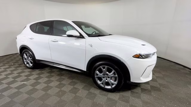 2024 Q Ball Dodge Hornet R/T AWD SUV