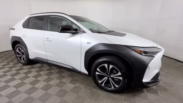 2024 Cosmic White Pearl Subaru Solterra Premium AWD SUV