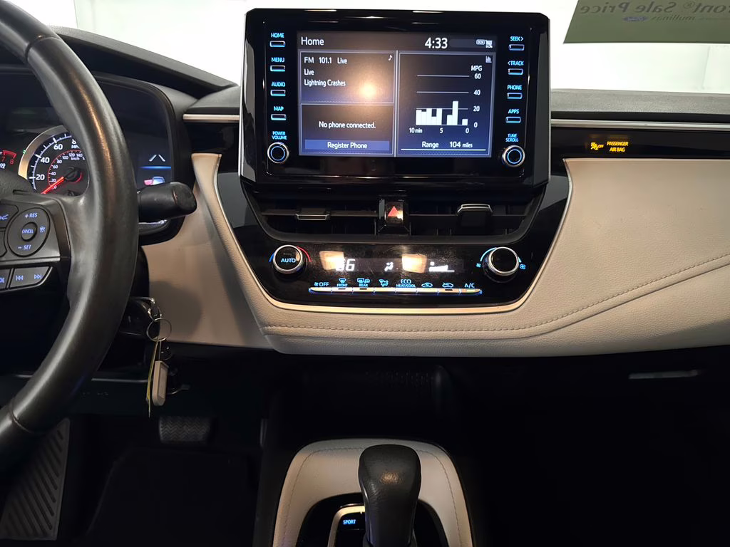 2020 Blizzard Pearl Toyota Corolla SE FWD Sedan