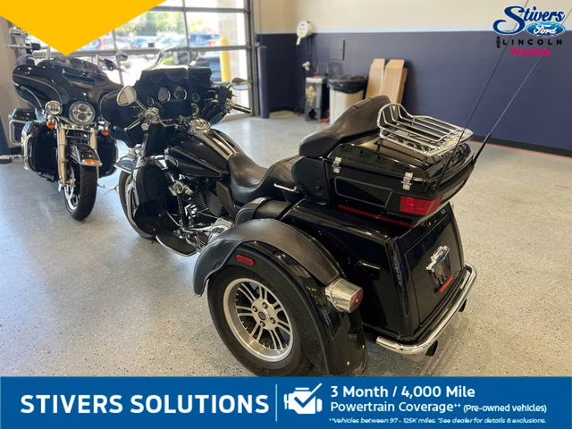 2009 Black Harley-Davidson Harley Davidson HD RWD Motorcycle