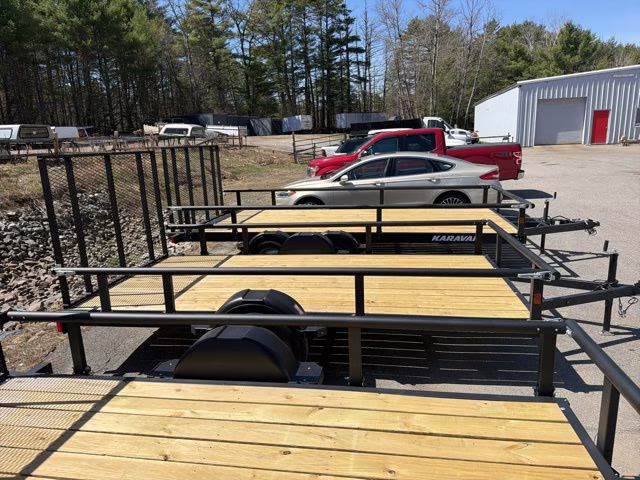 2026 Black Karavan 12 Ft steel w/wood deck tariler Khu29907212bt Trailer