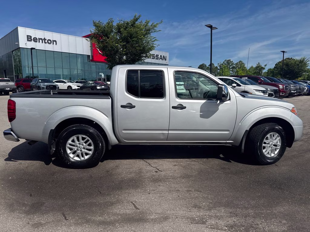 2018 Brilliant Silver Nissan Frontier SV 4X4 Truck