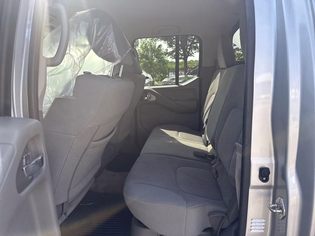 2018 Brilliant Silver Nissan Frontier SV 4X4 Truck