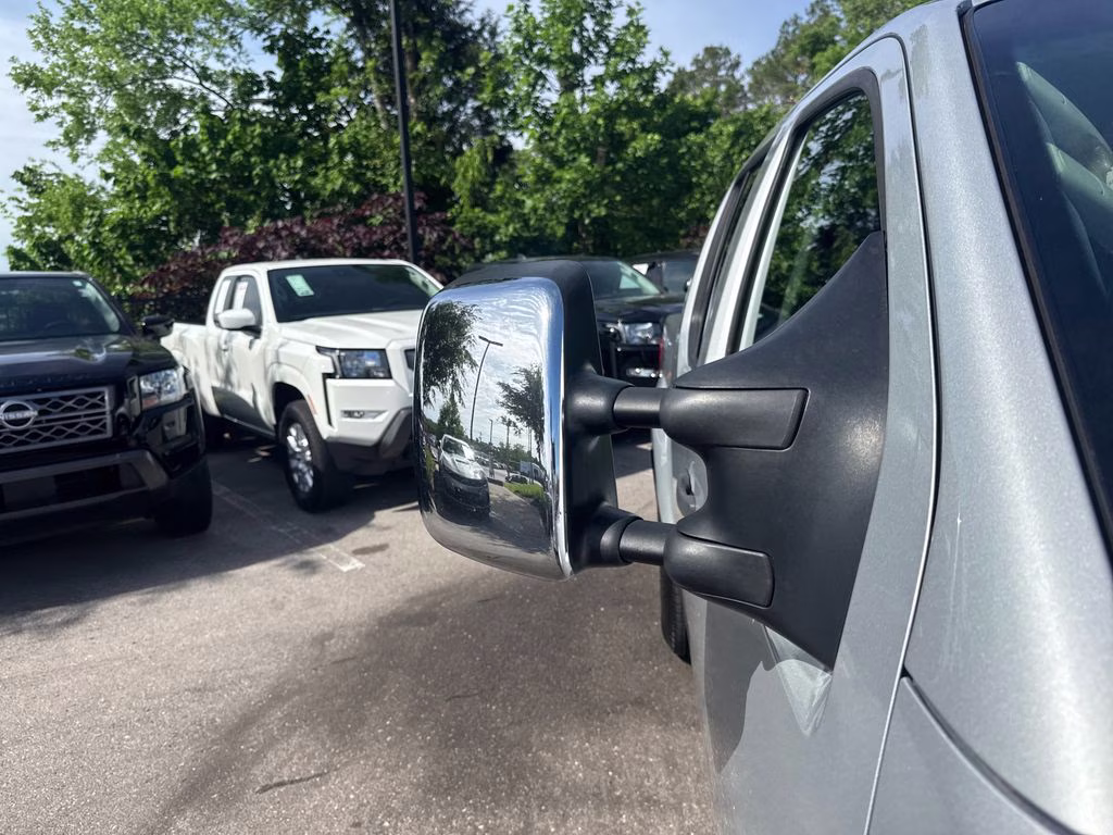 2018 Brilliant Silver Nissan Frontier SV 4X4 Truck